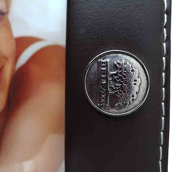 NEW Lawrence Frames Leather Photo Picture Frame Holds 4" X 6" Photo - Picture 2 of 2